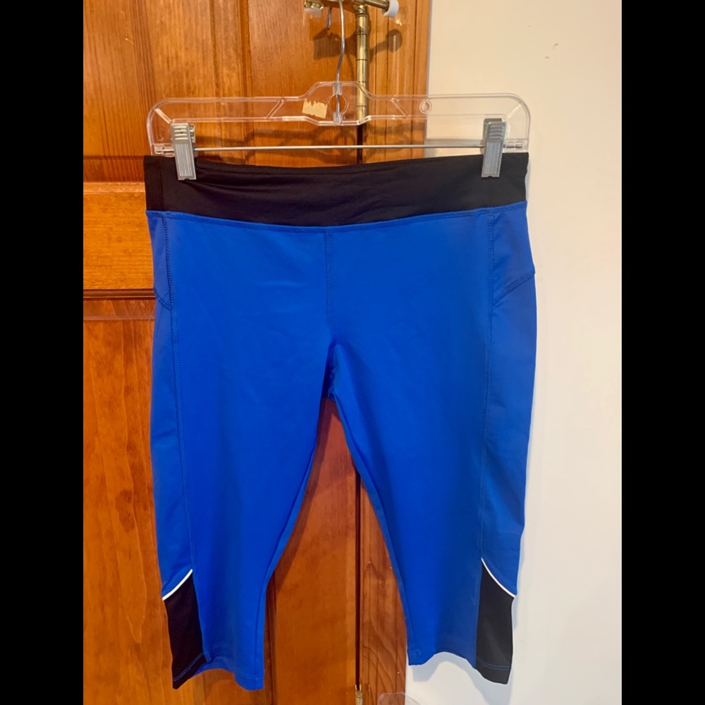 Forever21 Leggings fitness work Yoga Pants M Capri